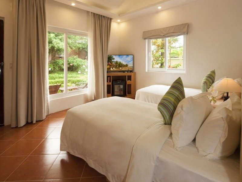 Famiana Green Villa 33