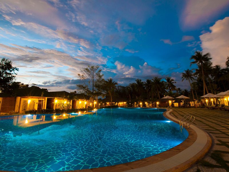 Famiana Green Villa 8