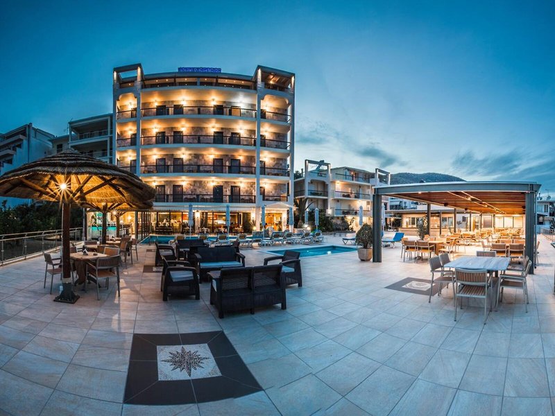 John & George 5 - Exterior