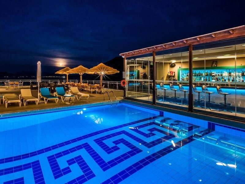 John & George 17 - Outdoor Pool