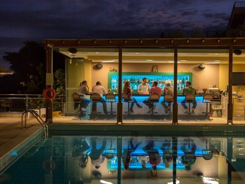 John & George 19 - Outdoor Pool