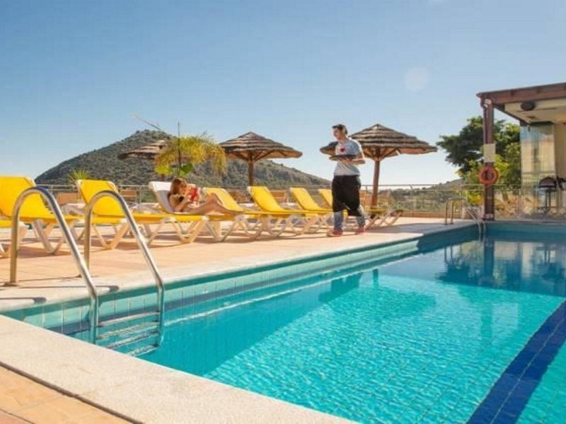 John & George 20 - Outdoor Pool