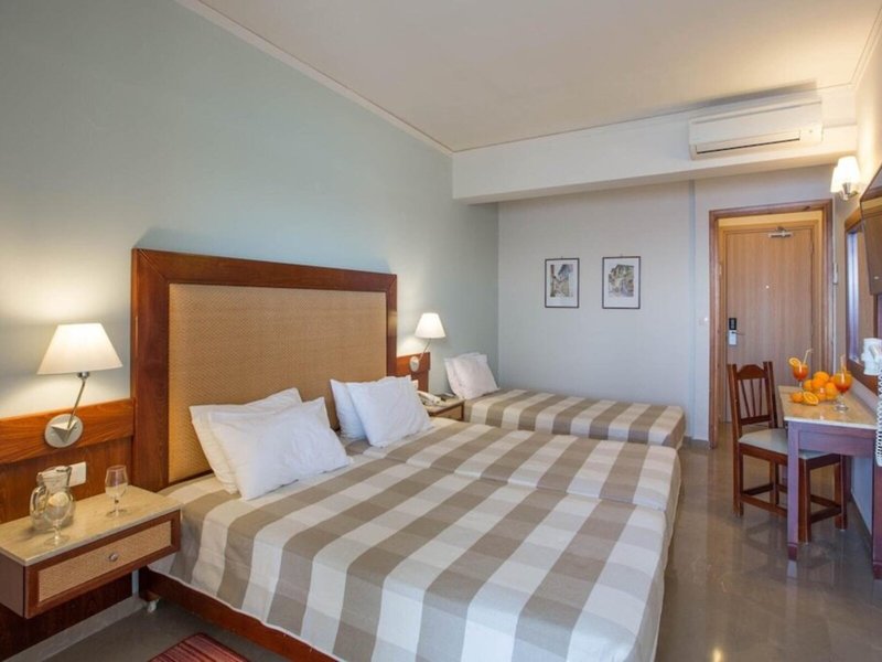 John & George 43 - Room Example