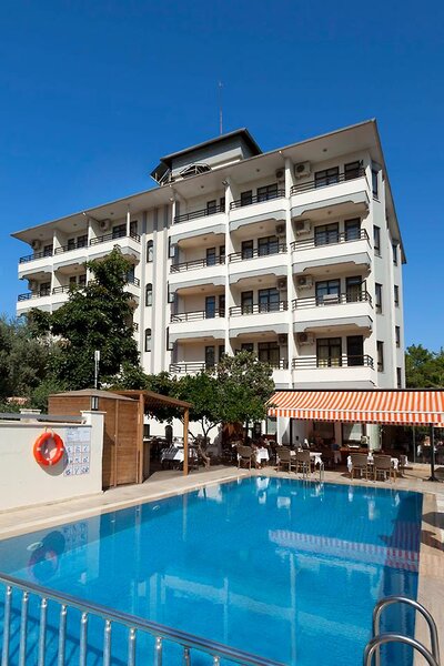 Kandelor Hotel 1