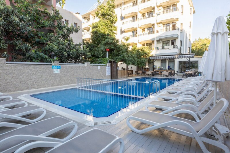 Kandelor Hotel 7