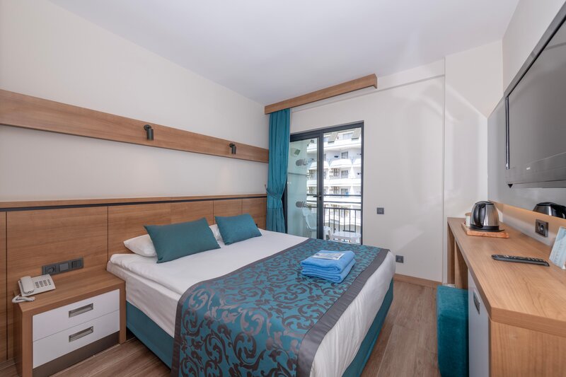 Meryan Hotel 24