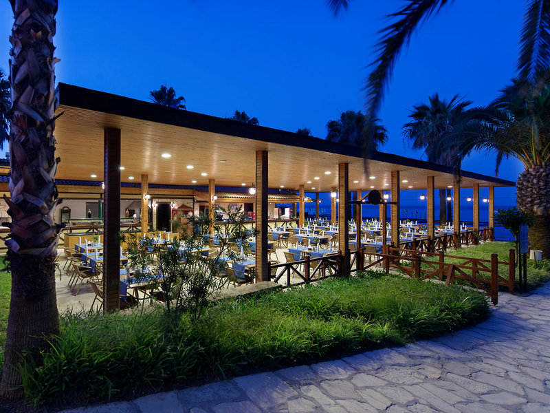 Meryan Hotel 21