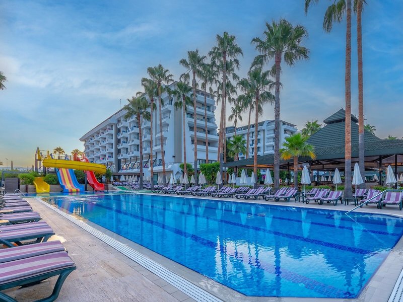 Meryan Hotel 11