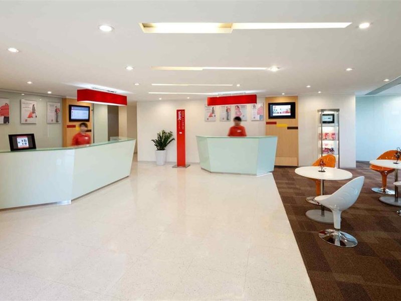 ibis Hong Kong North Point Hotel 7