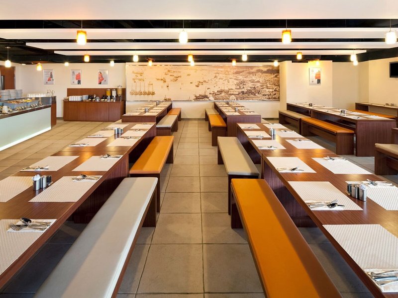 ibis Hong Kong North Point Hotel 10