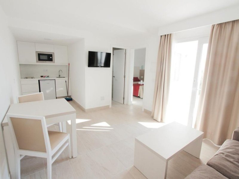 Menorcamar Holiday Apartments - Erwachsenenhotel 27