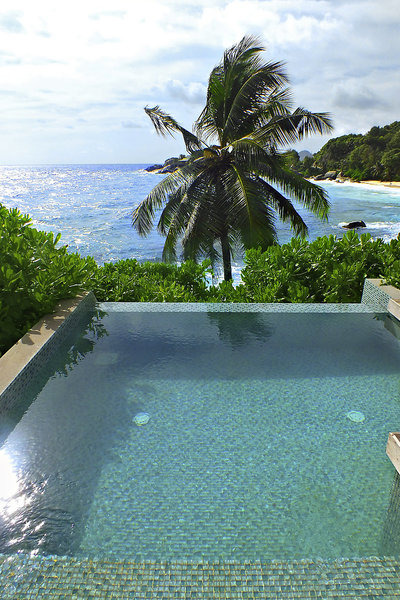 Carana Beach Hotel 18