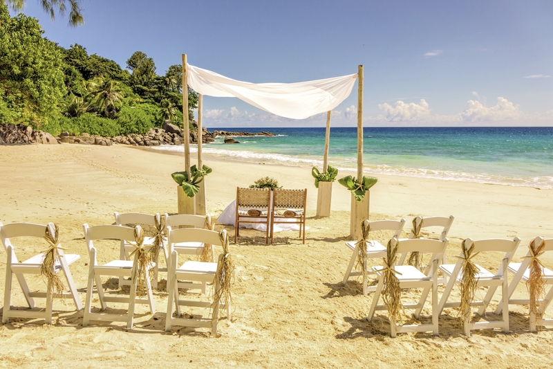 Carana Beach Hotel 23