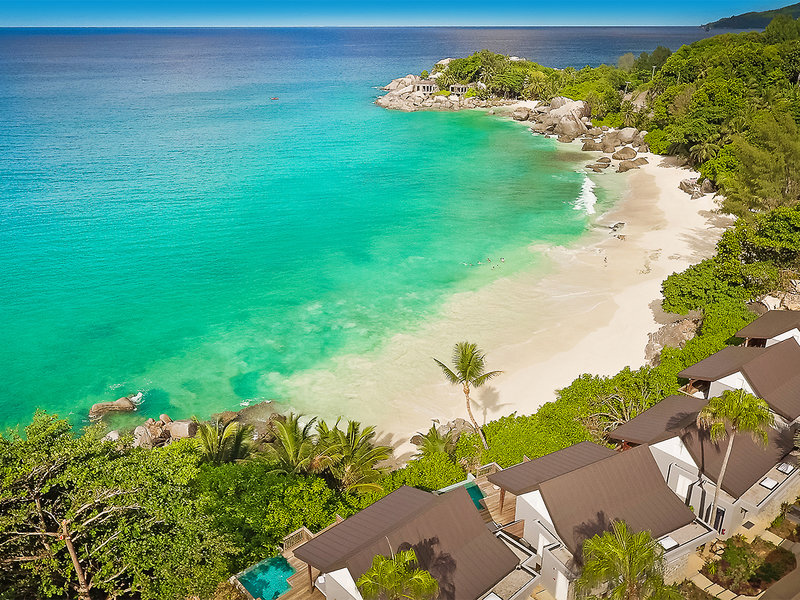 Carana Beach Hotel 2