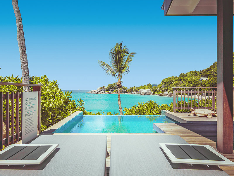 Carana Beach Hotel 10