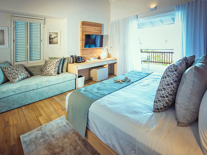 Carana Beach Hotel 13