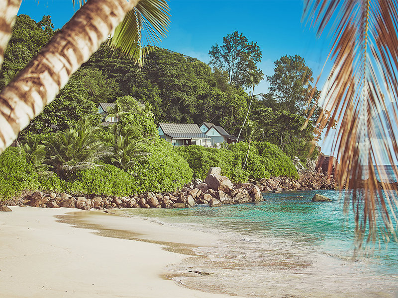 Carana Beach Hotel 16