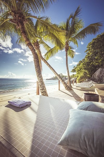 Carana Beach Hotel 13