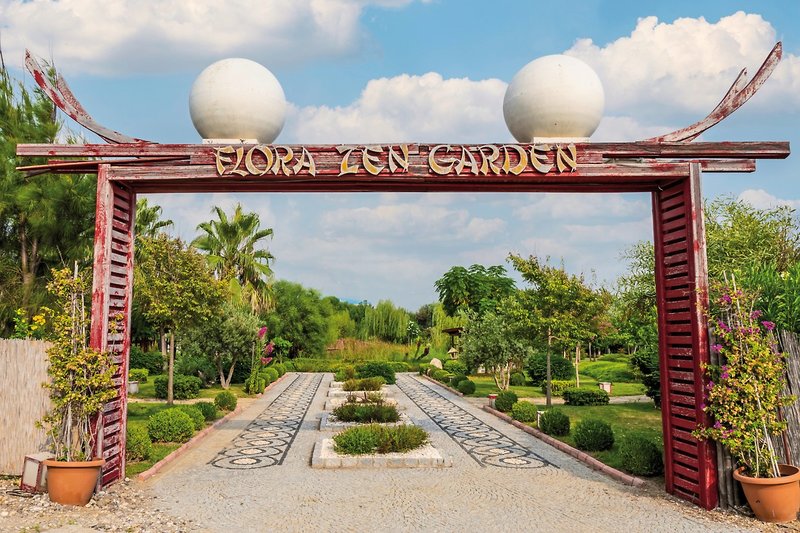 Flora Garden Beach 39