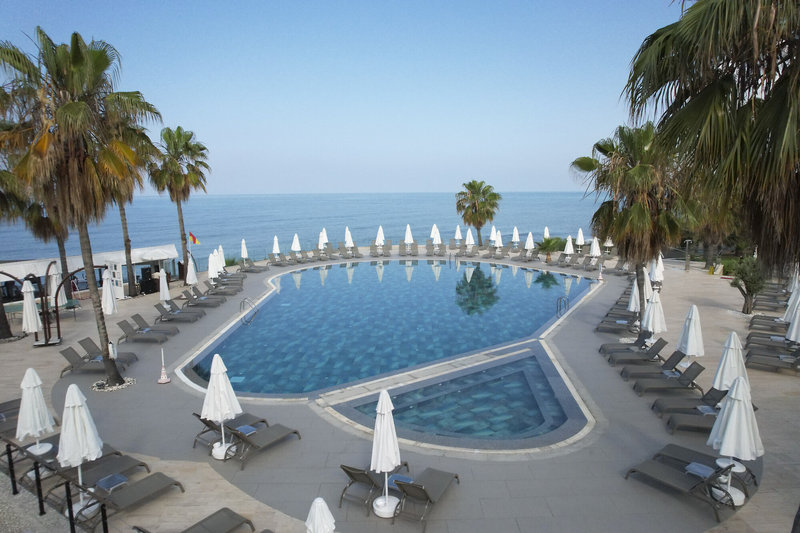 Flora Garden Beach 7
