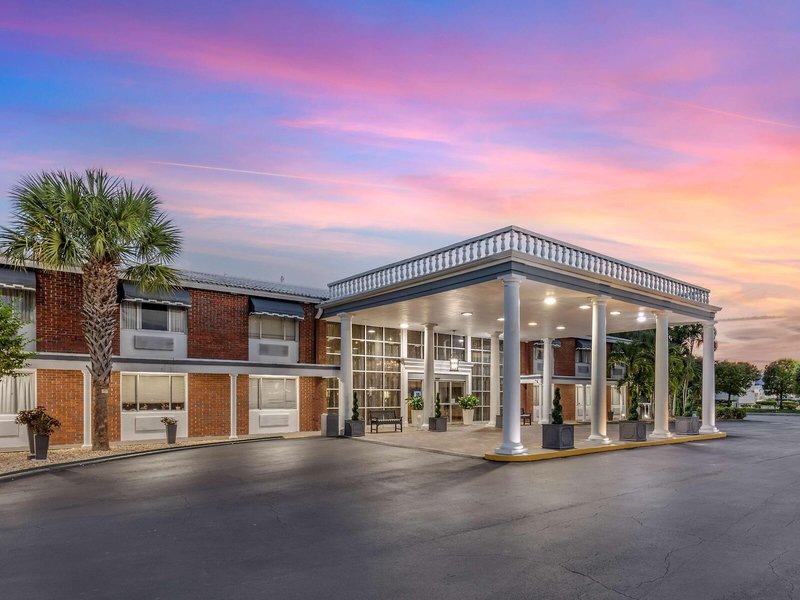 Best Western Palm Beach Lakes 2