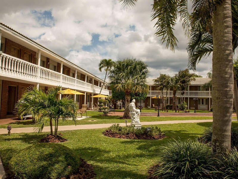 Best Western Palm Beach Lakes 3
