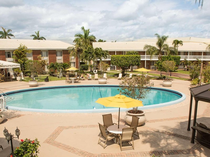 Best Western Palm Beach Lakes 10