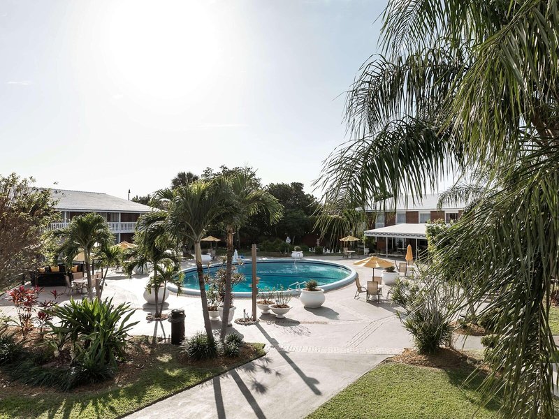 Best Western Palm Beach Lakes 11