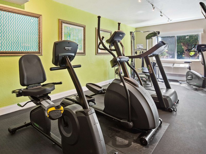 Best Western Palm Beach Lakes 23