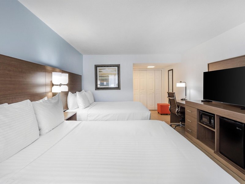 Best Western Palm Beach Lakes 34