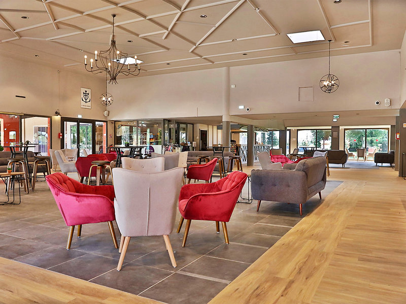 Adonis Arles 7 - Lounge / Lobby