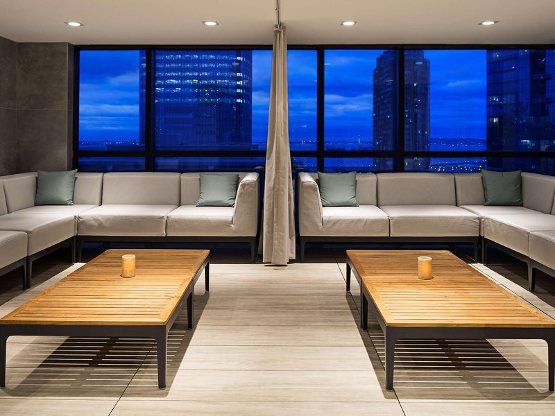 Hyatt House Jersey City 8
