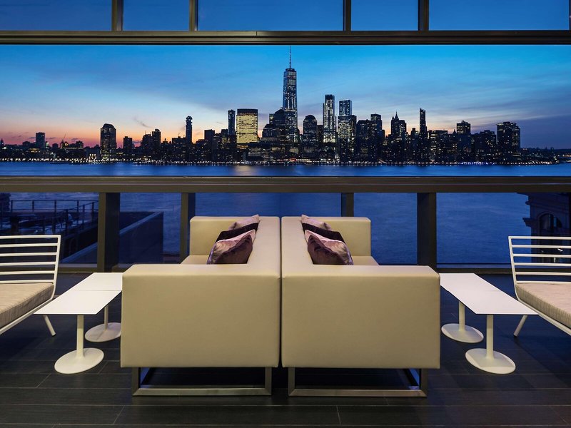Hyatt House Jersey City 18