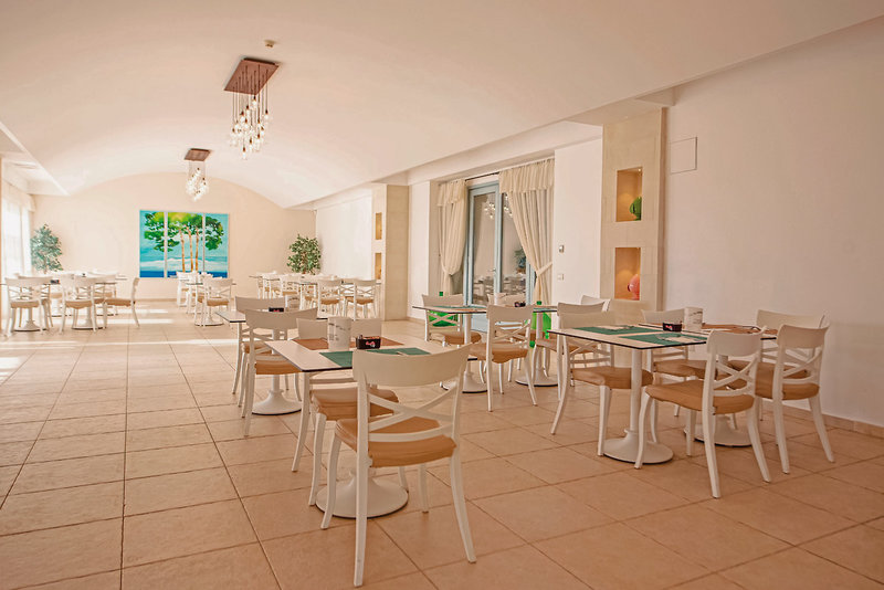 Relais Masseria Le Cesine 14