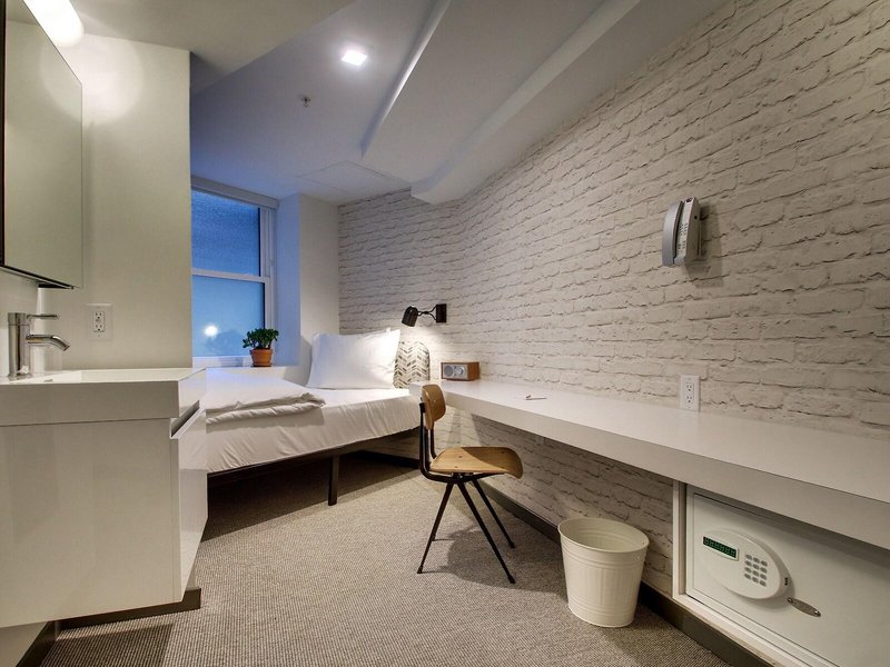 Hotel Hive 24