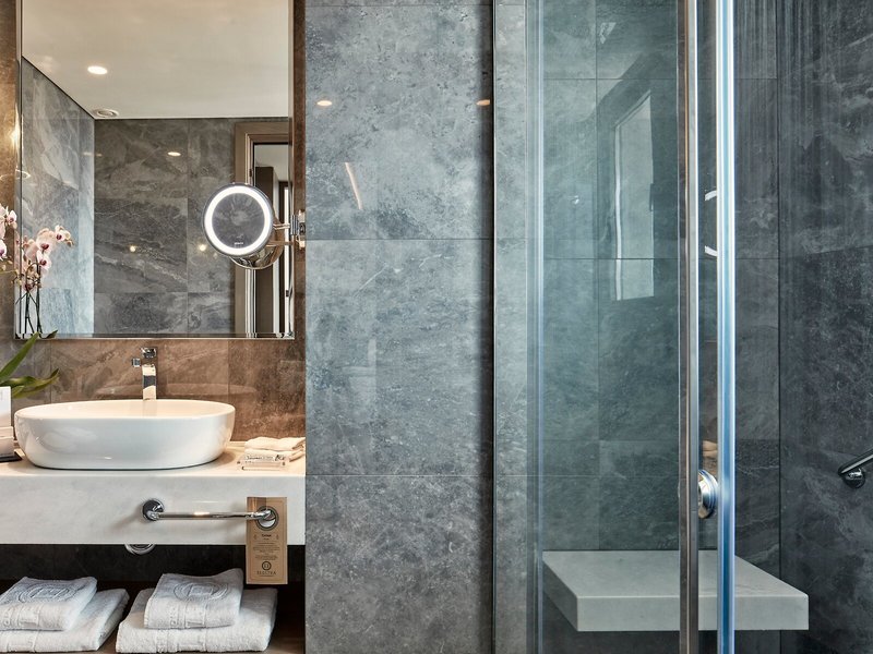 Electra Metropolis Athens 40