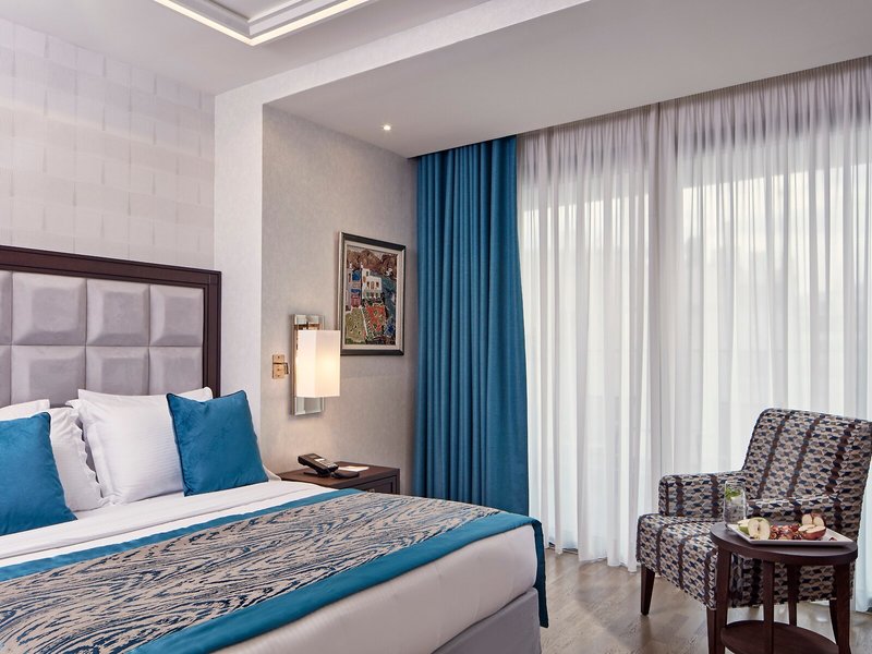 Electra Metropolis Athens 41