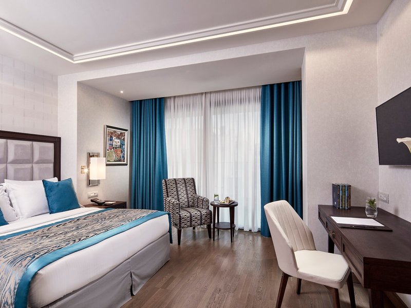 Electra Metropolis Athens 42