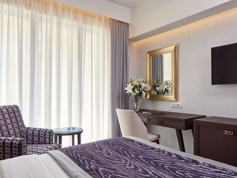 Electra Metropolis Athens 43