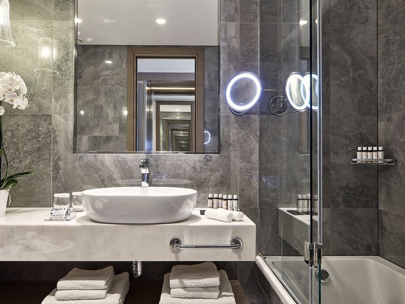 Electra Metropolis Athens 50