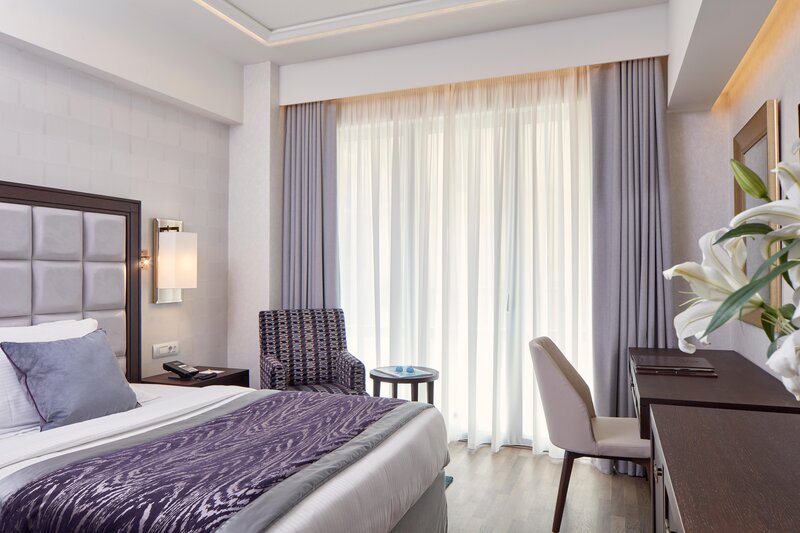 Electra Metropolis Athens 47
