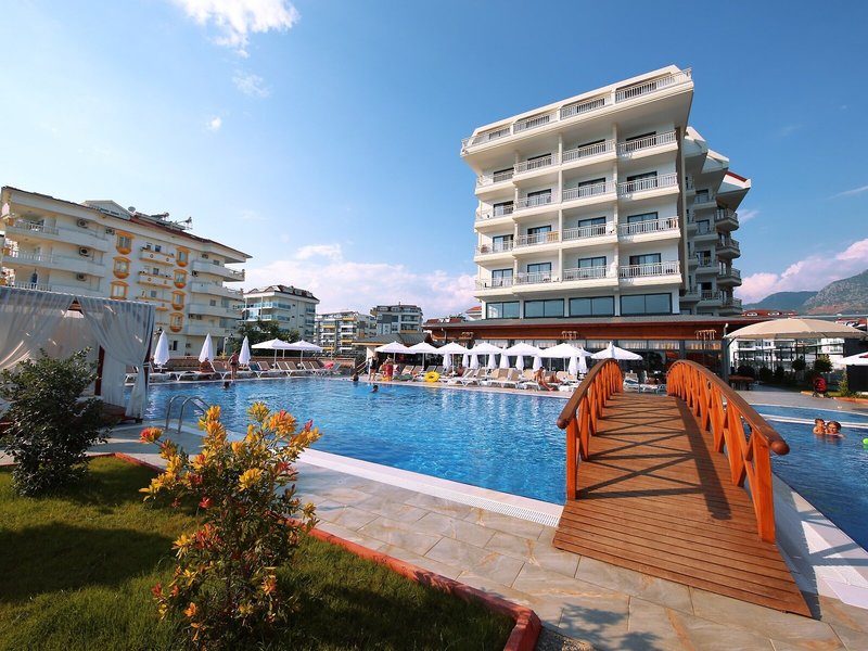 Sey Beach Hotel & Spa 8