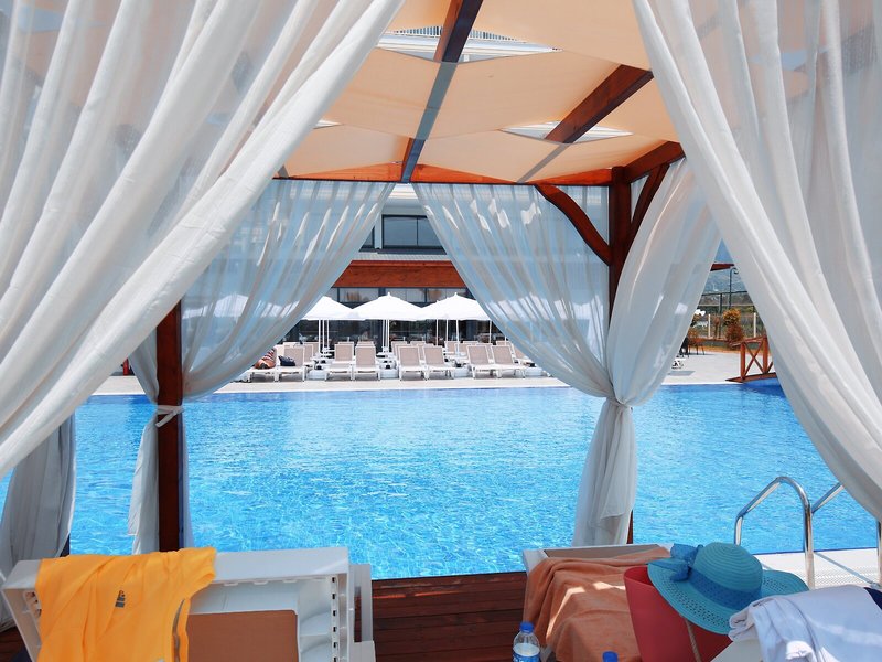 Sey Beach Hotel & Spa 13