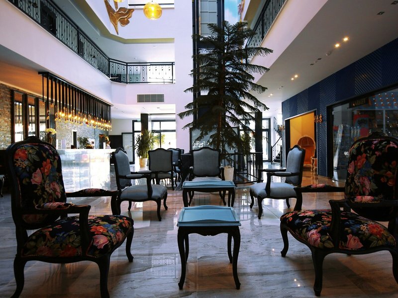 Sey Beach Hotel & Spa 19