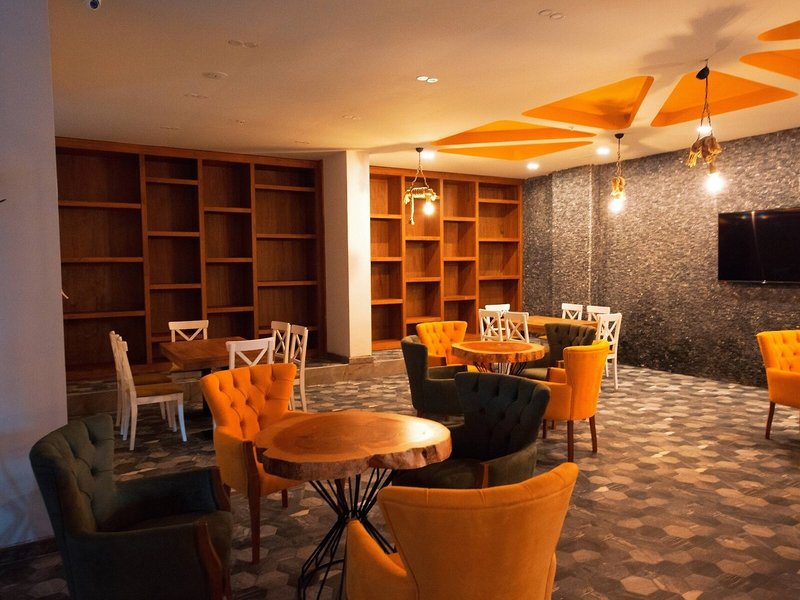 Sey Beach Hotel & Spa 20