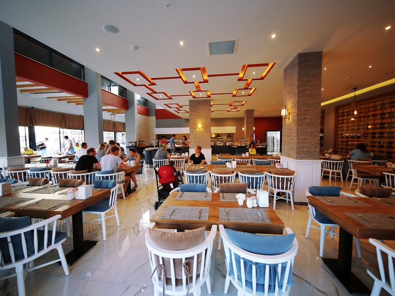 Sey Beach Hotel & Spa 22