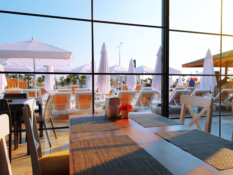 Sey Beach Hotel & Spa 24