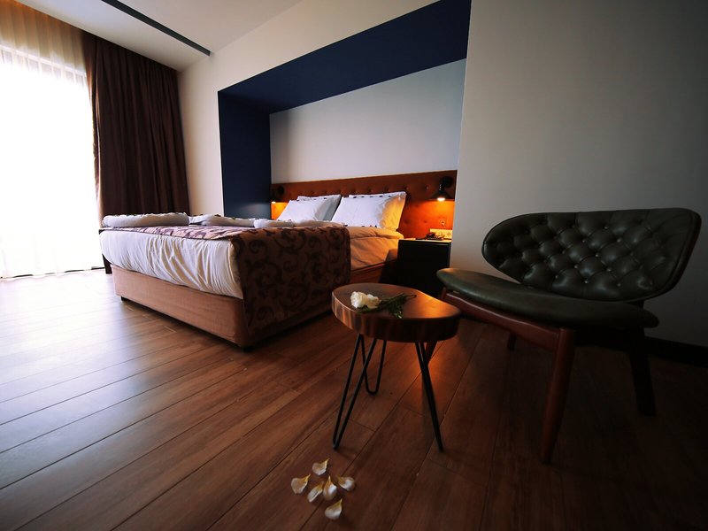 Sey Beach Hotel & Spa 38