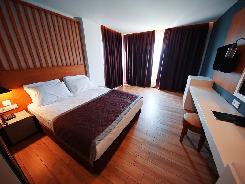 Sey Beach Hotel & Spa 42