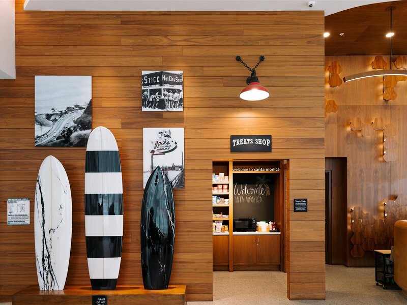 Hampton Inn & Suites Los Angeles/Santa Monica 15